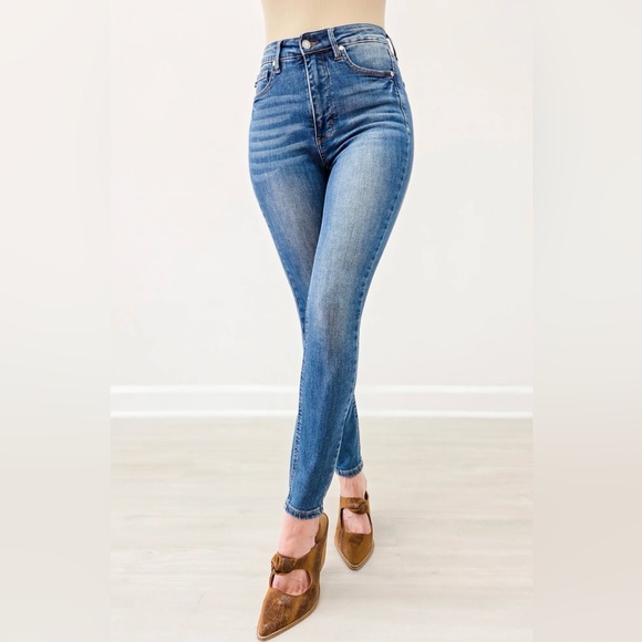 Judy Blue Denim - Judy Blue High Rise Skinny